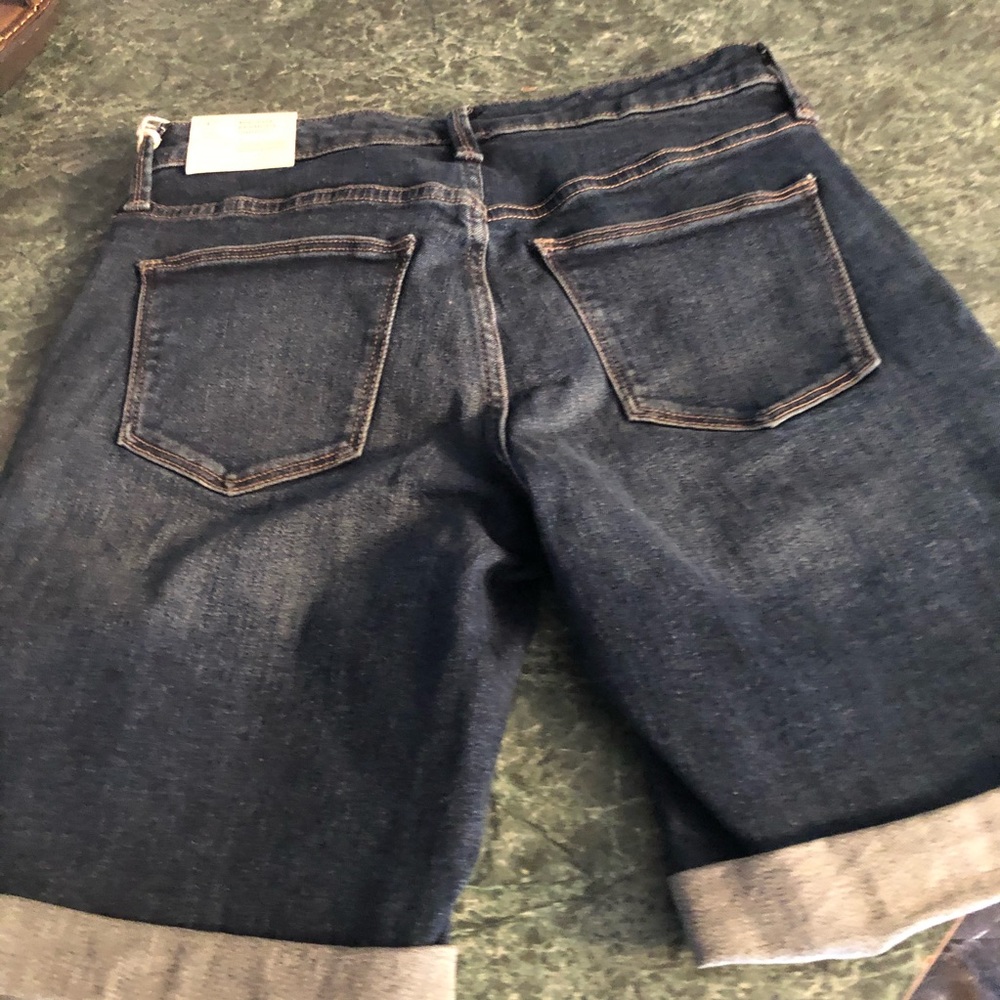Women’s denim jean Bermuda shorts mid -riseNWT. Smoothes and sculpts